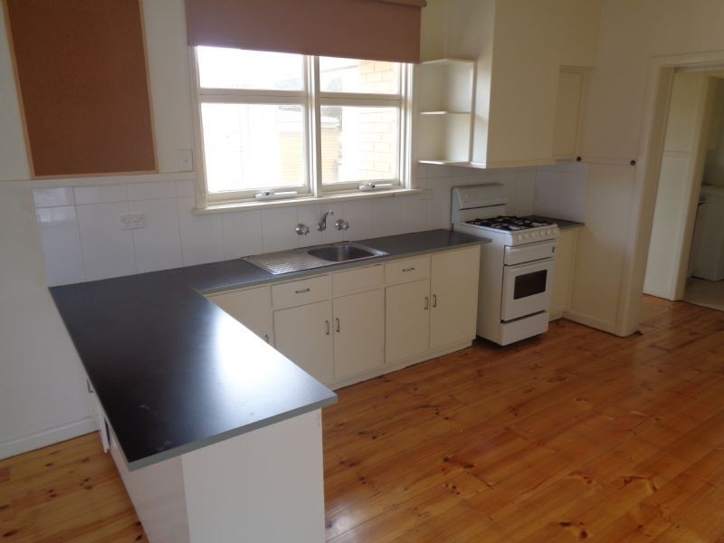 11 Hopkins Road, Warrnambool VIC 3280