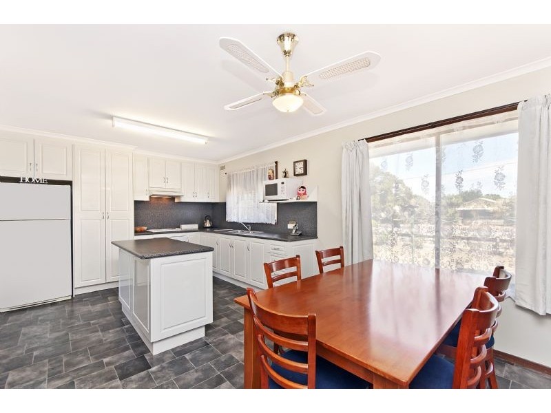 21 Station Street, Panmure VIC 3265