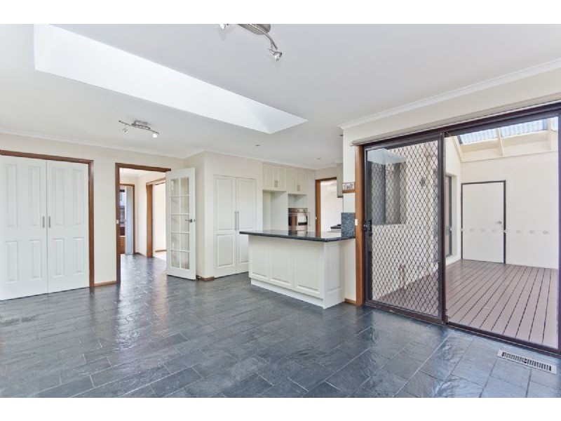6 Glenview Drive, Warrnambool VIC 3280