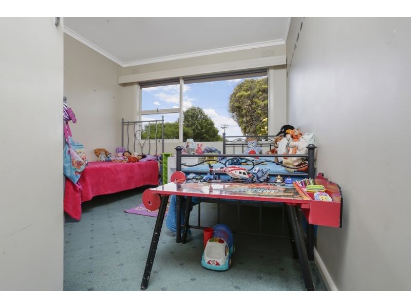 8 Iona Avenue, Warrnambool VIC 3280