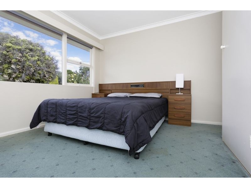 8 Iona Avenue, Warrnambool VIC 3280
