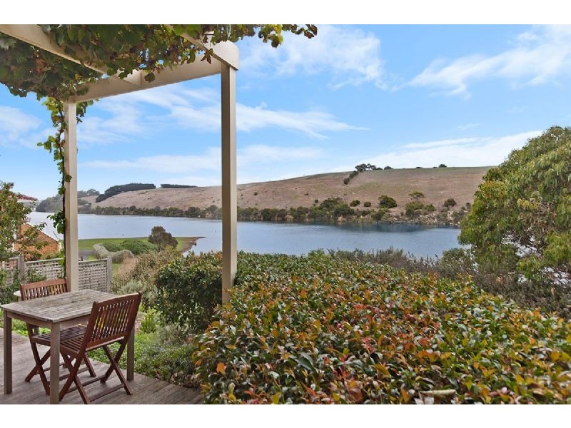 32 DOBSON WAY, Warrnambool VIC 3280