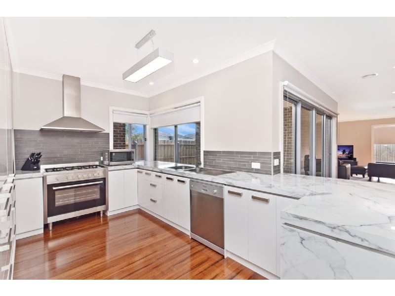 42 Boston Drive, Warrnambool VIC 3280