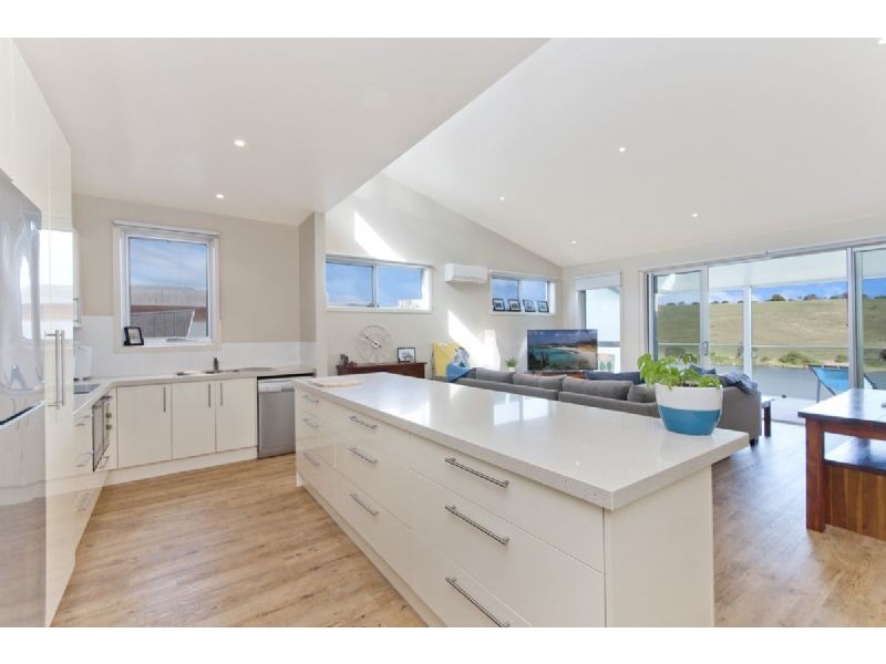 1,66 Dobson Way, Warrnambool VIC 3280