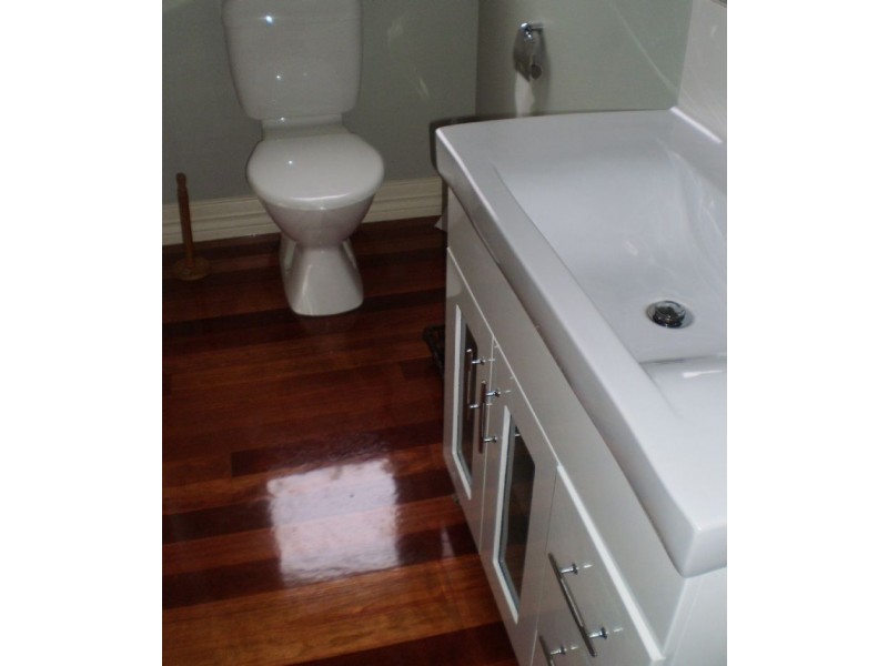 95 Curdie Street, Cobden VIC 3266