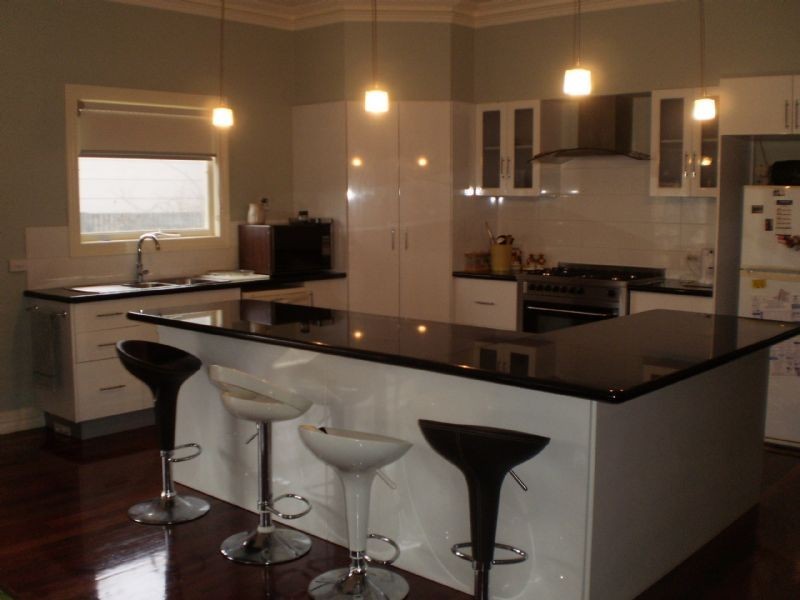 95 Curdie Street, Cobden VIC 3266