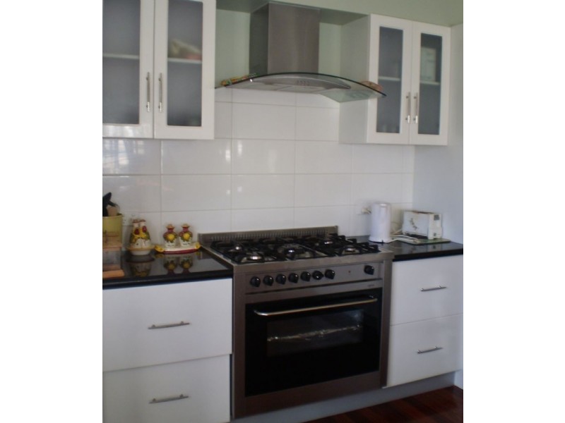 95 Curdie Street, Cobden VIC 3266