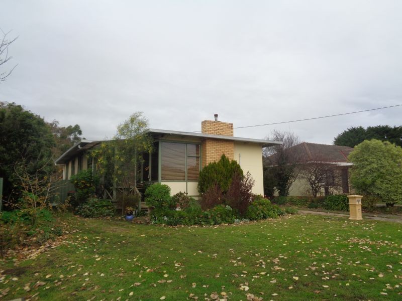 6 Brown Street, Allansford VIC 3277