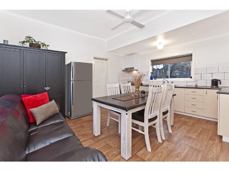 4 Irvings Lane, Koroit VIC 3282