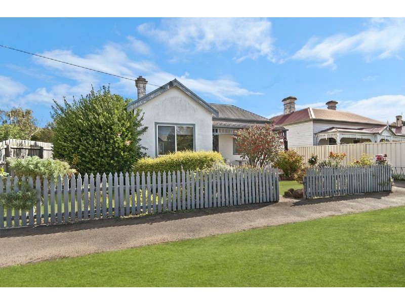 212 Commercial Road, Koroit VIC 3282