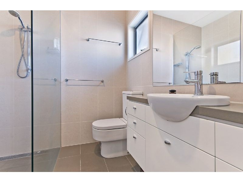 4 Jedburgh Way, Warrnambool VIC 3280