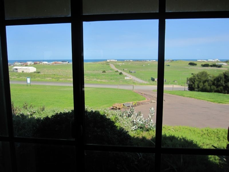 8 Thistle Place, Port Fairy VIC 3284