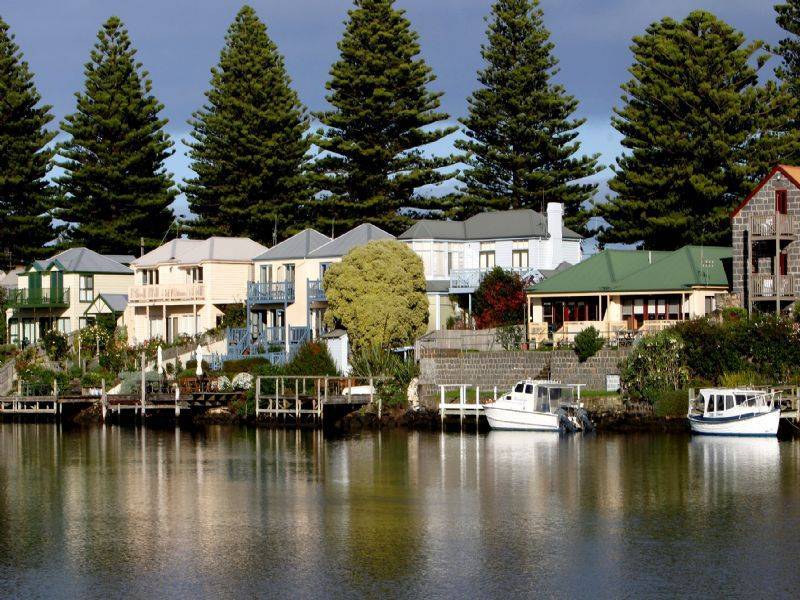 76 Griffith St, Port Fairy VIC 3284