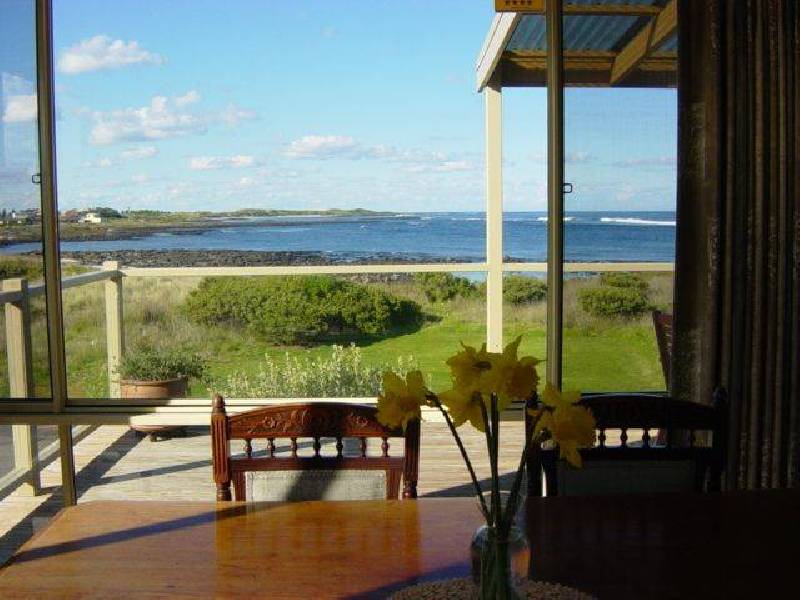 100 Ocean Drive, Port Fairy VIC 3284