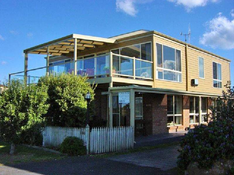 100 Ocean Drive, Port Fairy VIC 3284