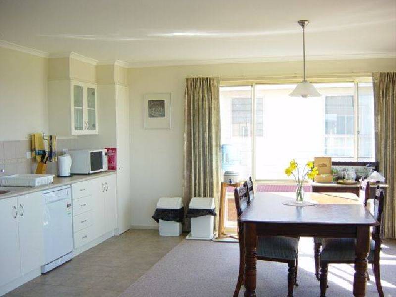 100 Ocean Drive, Port Fairy VIC 3284