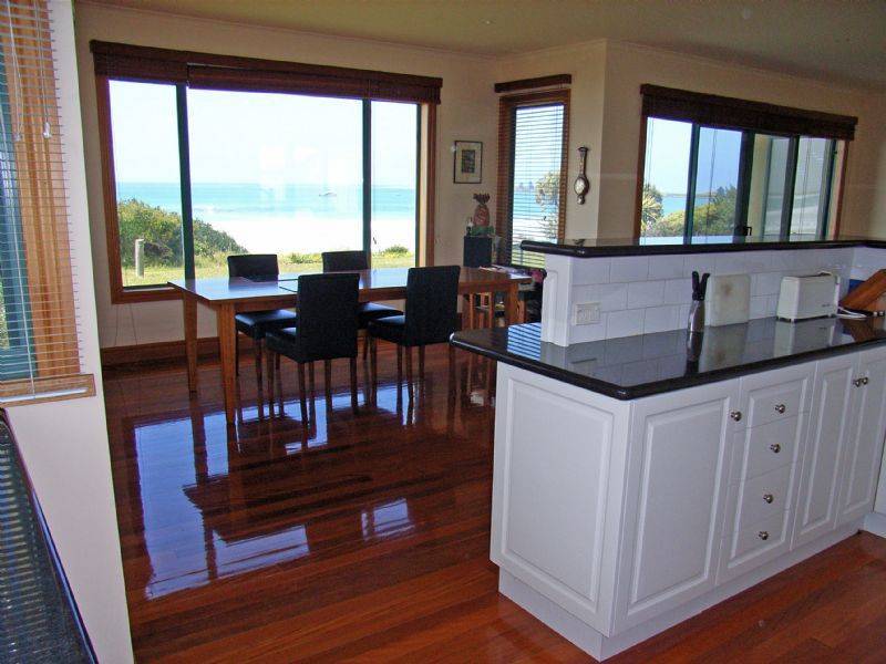 7 Moyne Crt, Port Fairy VIC 3284