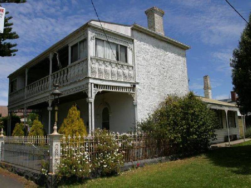 98 Gipps Street, Port Fairy VIC 3284