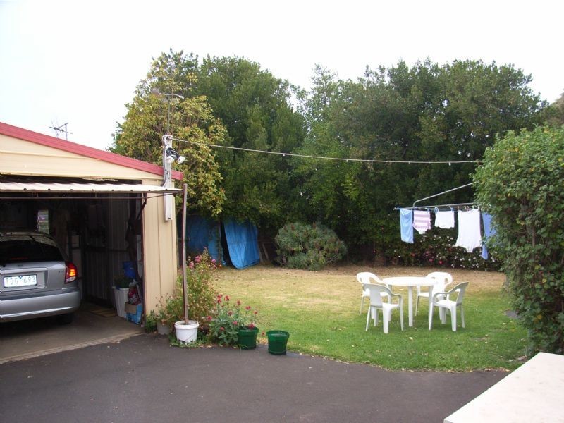 19 James St, Port Fairy VIC 3284