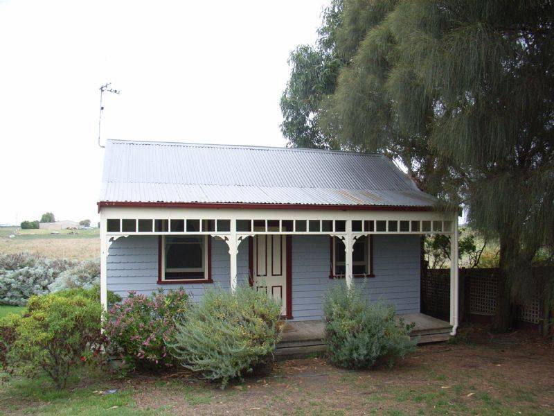 132 Princes Hwy, Port Fairy VIC 3284