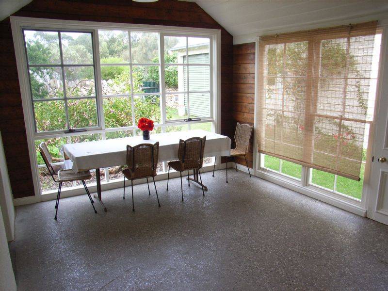 132 Princes Hwy, Port Fairy VIC 3284