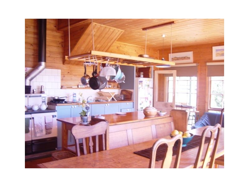 1 Anzac Avenue, Tower Hill VIC 3283