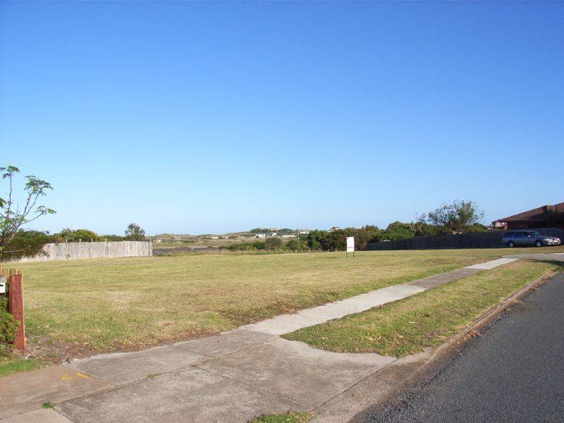 9 Elizabeth St, Port Fairy VIC 3284