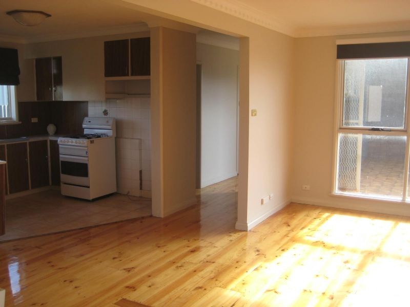 18 Roberts Ave, Port Fairy VIC 3284