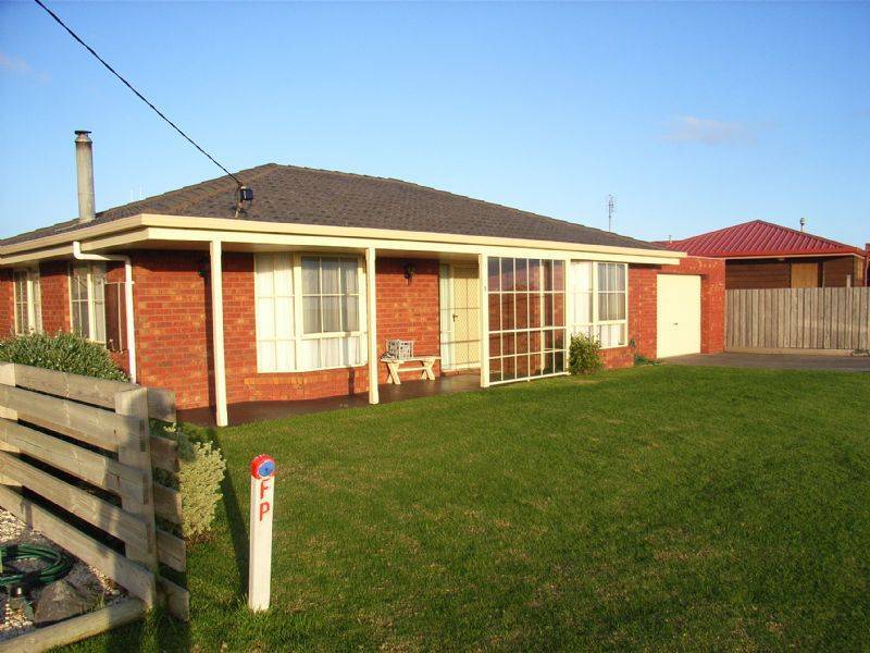 1 Anna Catherine Drive, Port Fairy VIC 3284