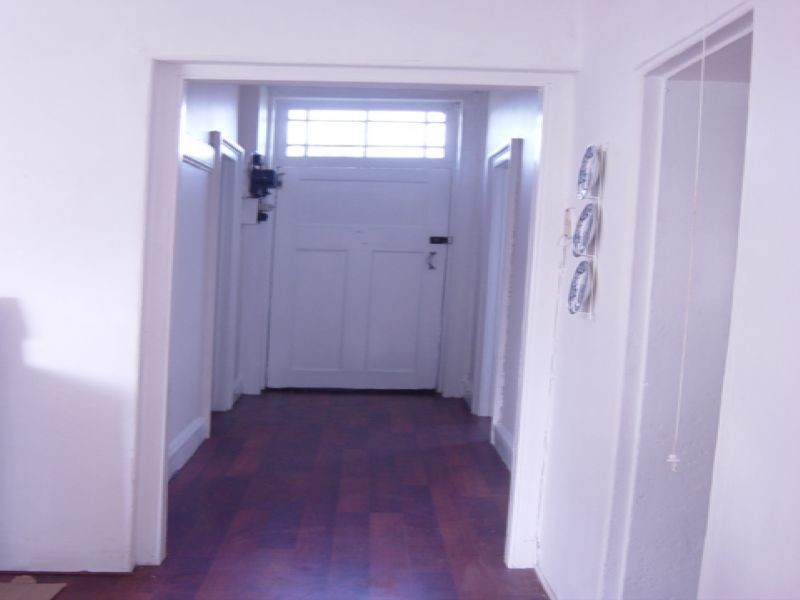 84 Cox Street (Princes Highway), Port Fairy VIC 3284