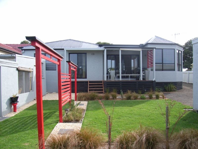 155 Princes Hwy, Port Fairy VIC 3284