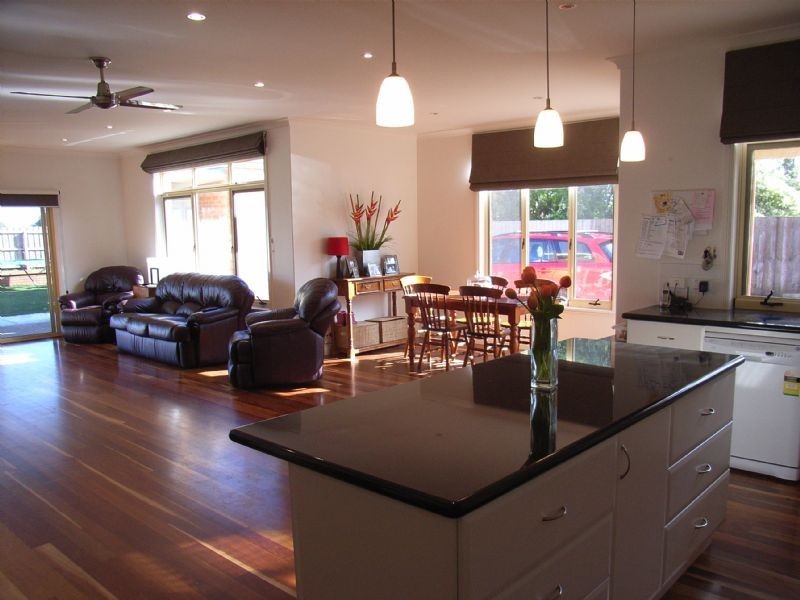 9 Gratton St, Port Fairy VIC 3284