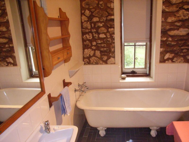 132 Princes Hwy, Port Fairy VIC 3284