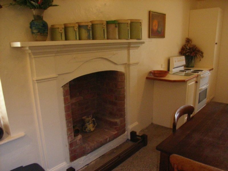 132 Princes Hwy, Port Fairy VIC 3284