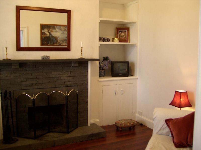 84 Cox Street (Princes Highway), Port Fairy VIC 3284