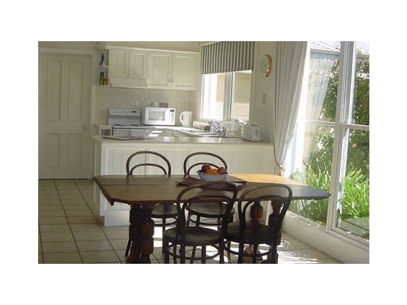 22 Gipps St, Port Fairy VIC 3284