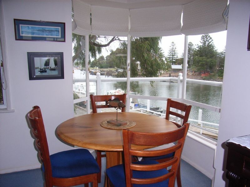 19 Gipps St, Port Fairy VIC 3284