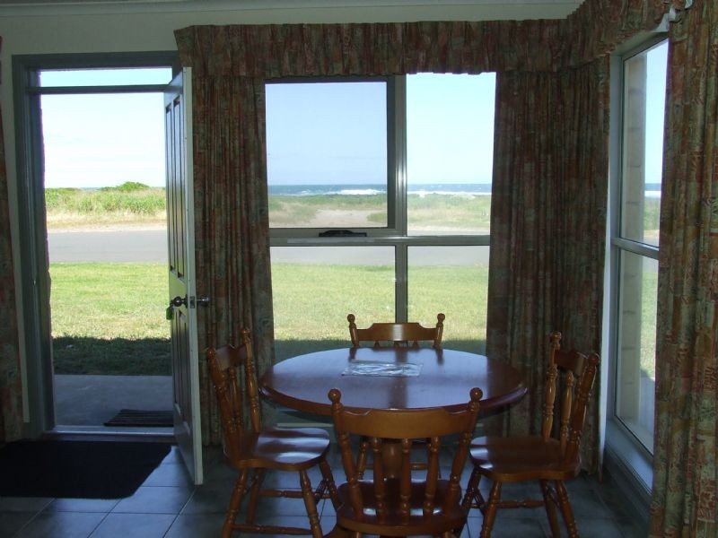 104 Ocean Drive, Port Fairy VIC 3284