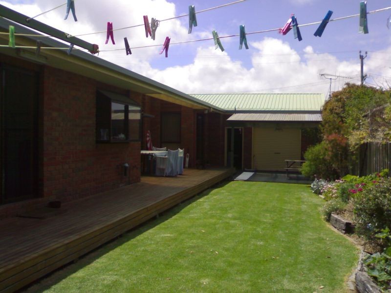 6 Uebergang Street, Port Fairy VIC 3284