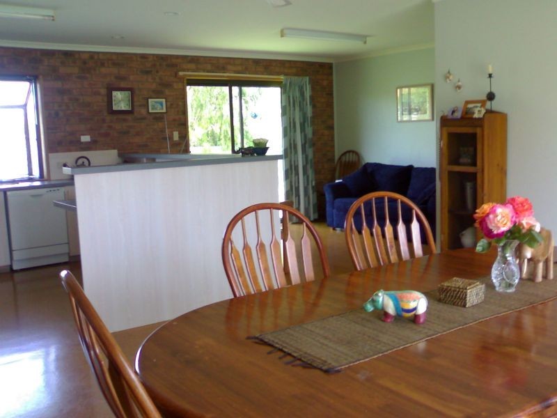6 Uebergang Street, Port Fairy VIC 3284