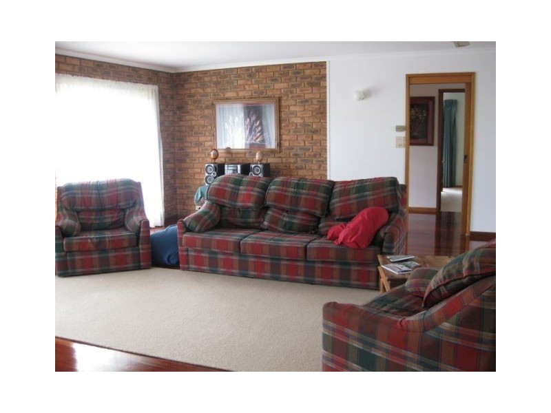 6 Uebergang Street, Port Fairy VIC 3284