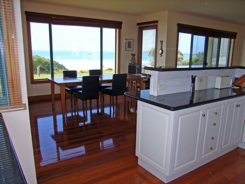 7 Moyne Crt, Port Fairy VIC 3284