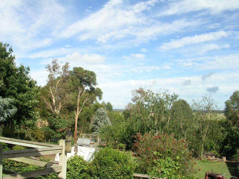 47 Scenic Drive, Tower Hill VIC 3283