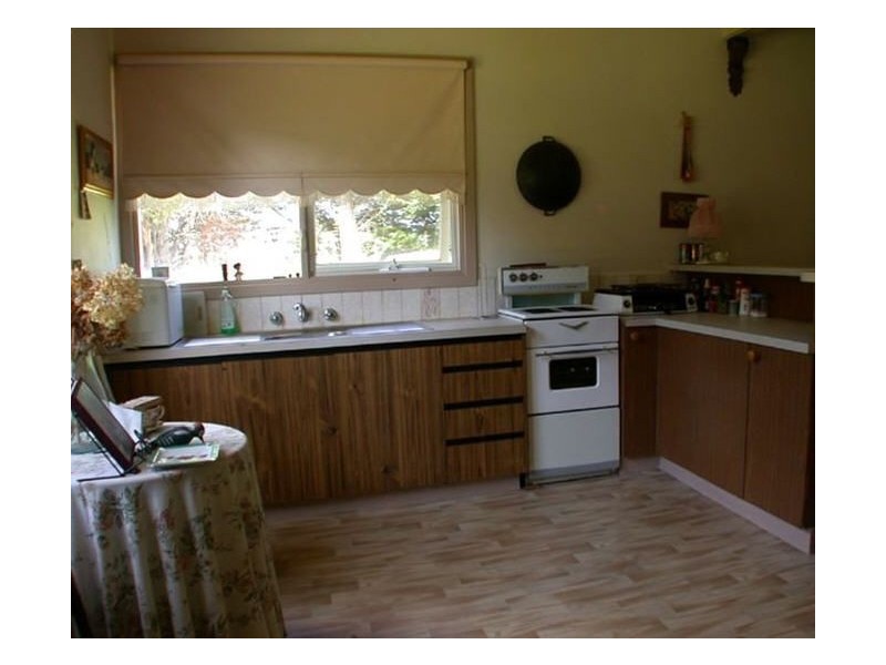 1299 Codrington-Bessiebelle Rd, Bessiebelle VIC 3304