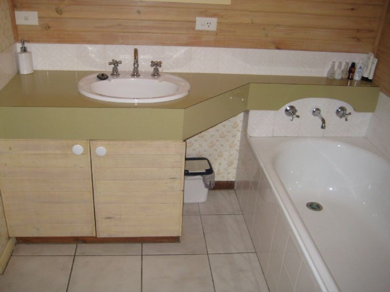 12 Reardon St, Port Fairy VIC 3284