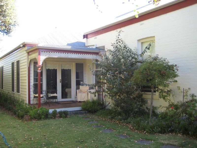 9 Cox Street, Port Fairy VIC 3284