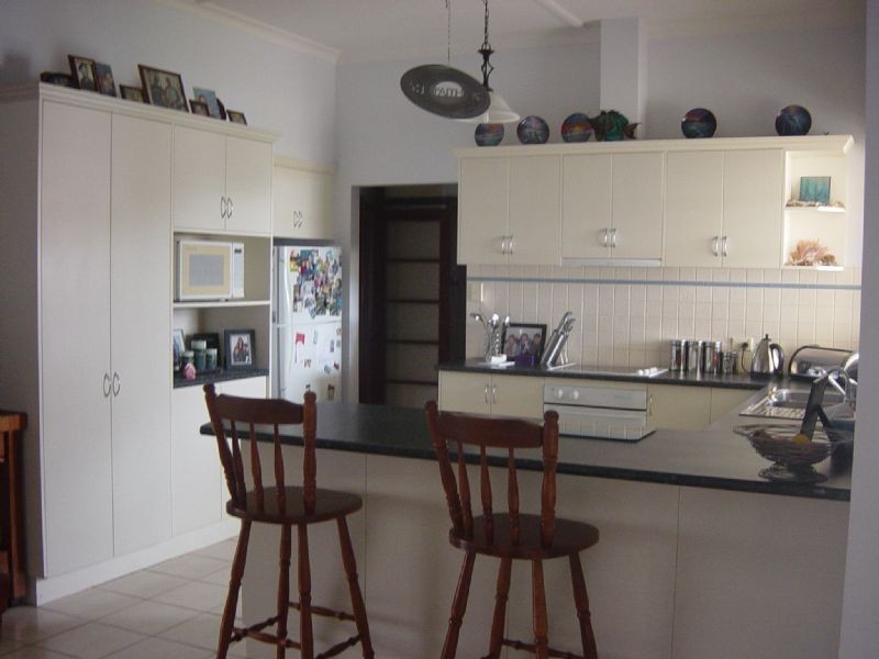 69 Princes Highway, Port Fairy VIC 3284