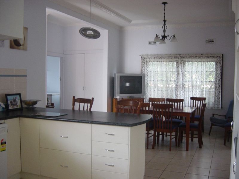 69 Princes Highway, Port Fairy VIC 3284