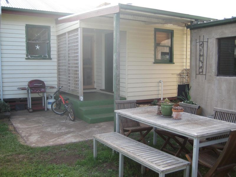 9 Villiers St, Port Fairy VIC 3284
