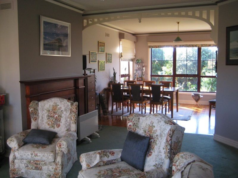 2 Seaview Way, Port Fairy VIC 3284